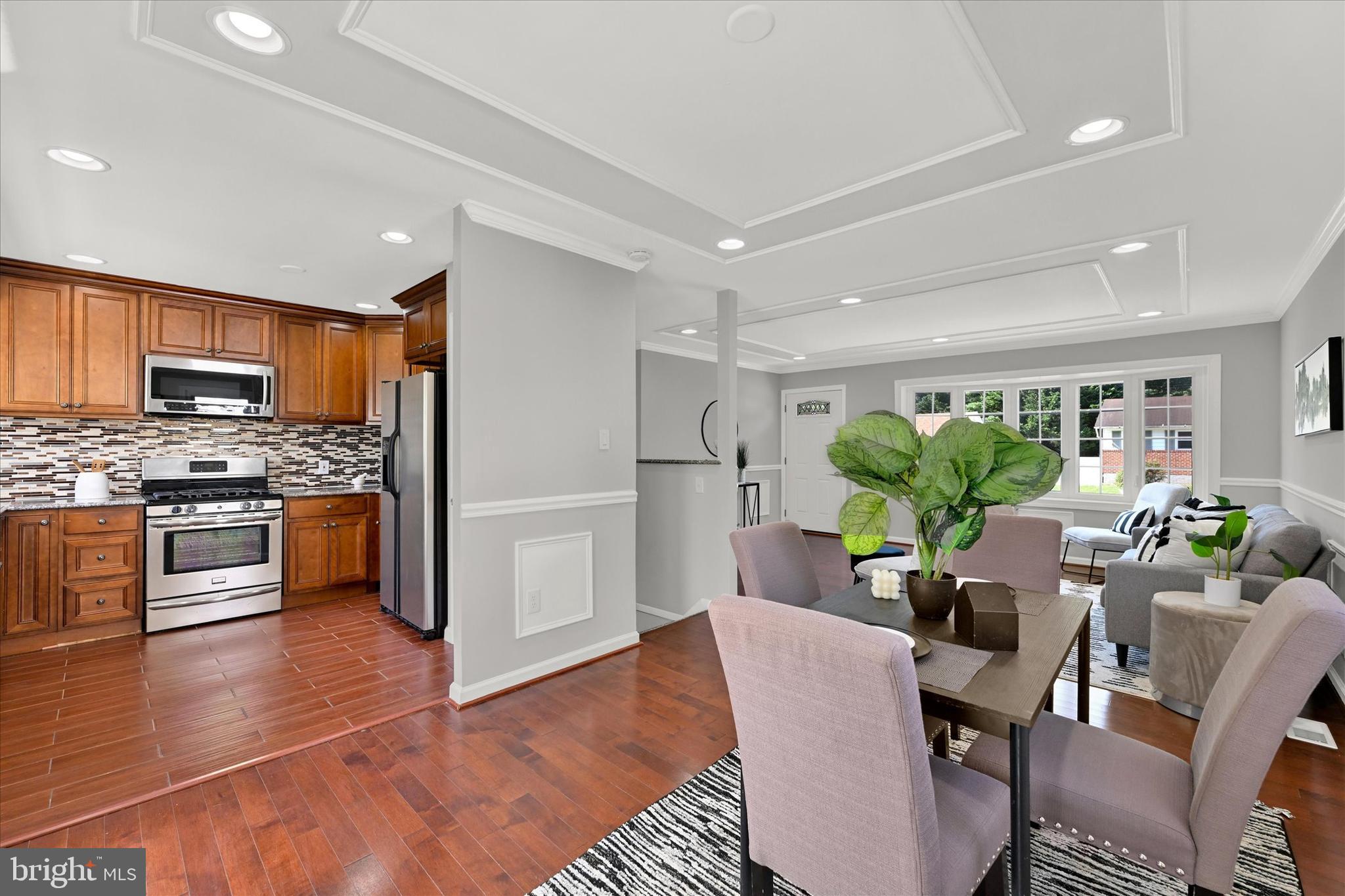 222 Candytuft Rd