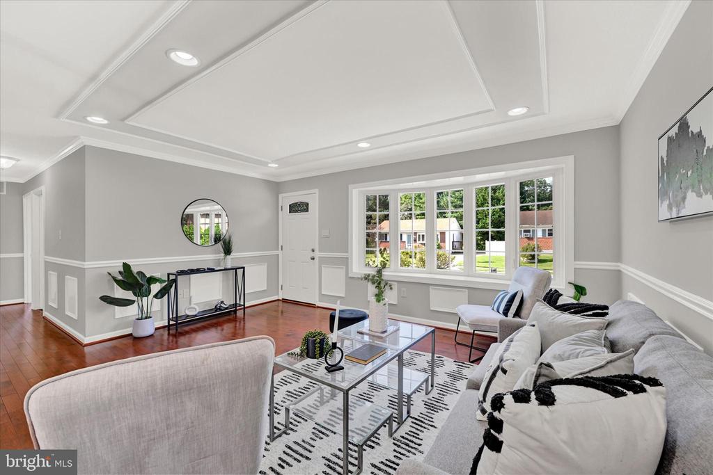 222 Candytuft Rd