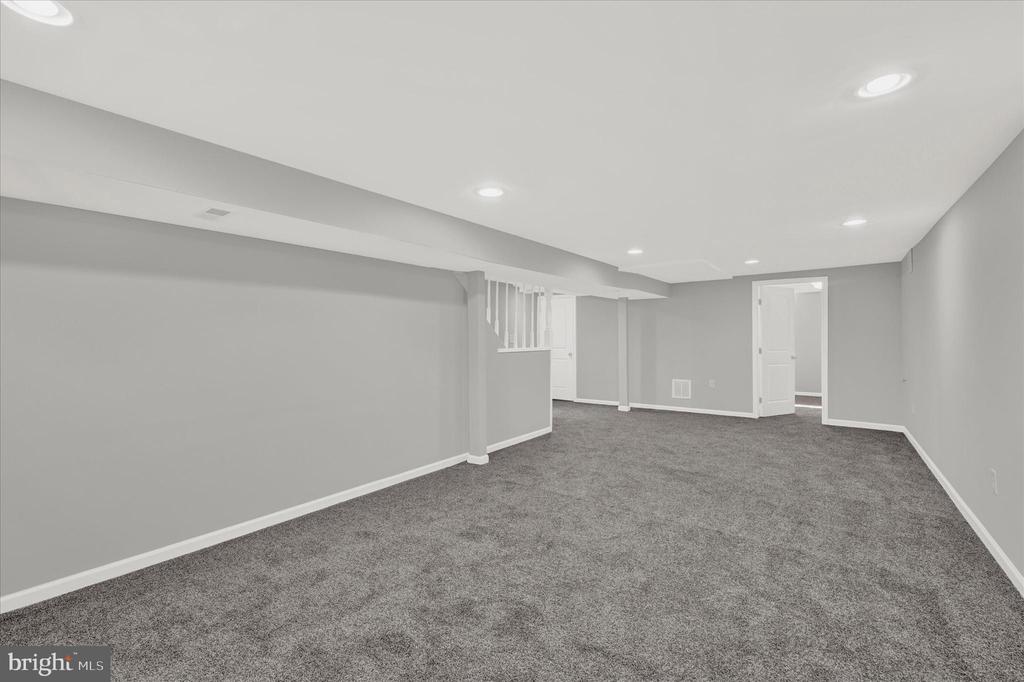 222 Candytuft Rd