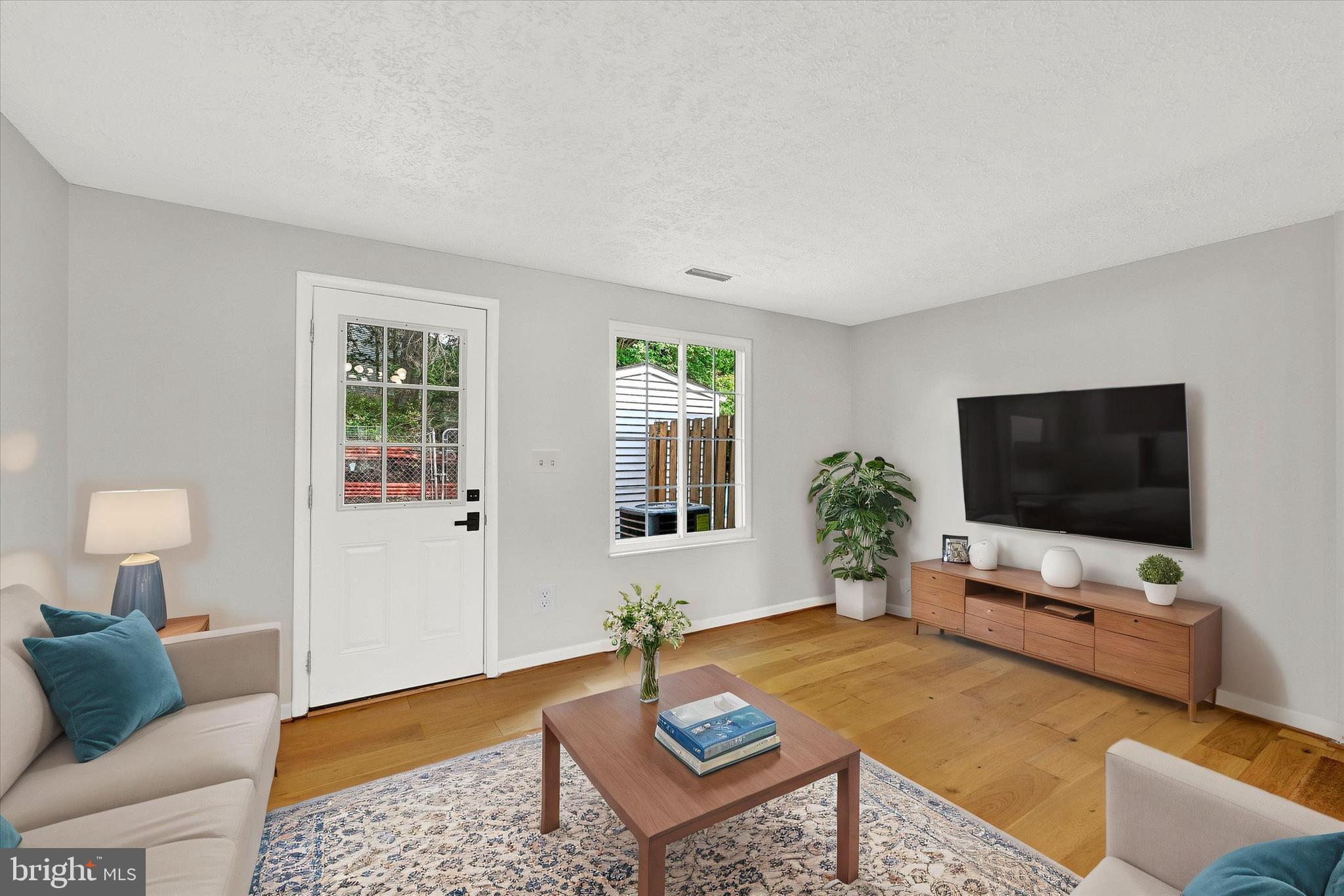44 Stillwood Cir