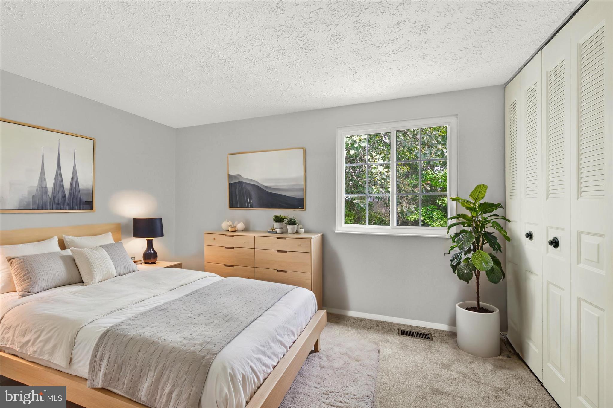 44 Stillwood Cir
