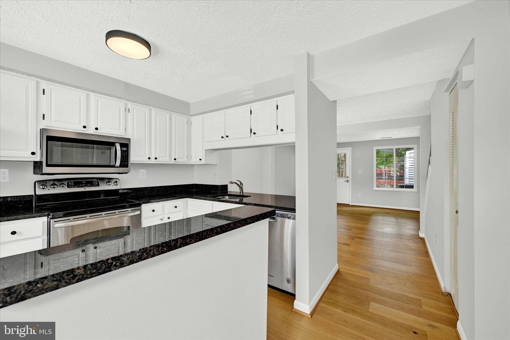 44 Stillwood Cir
