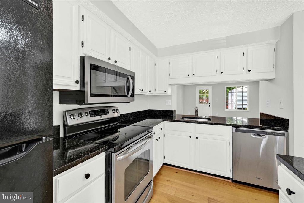 44 Stillwood Cir