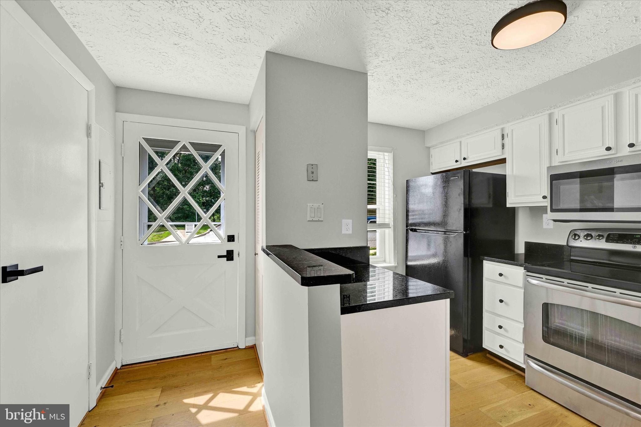 44 Stillwood Cir
