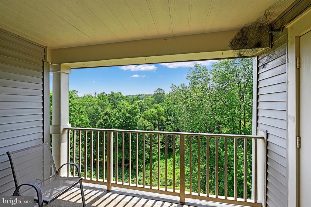 8805 Stone Ridge Cir #302