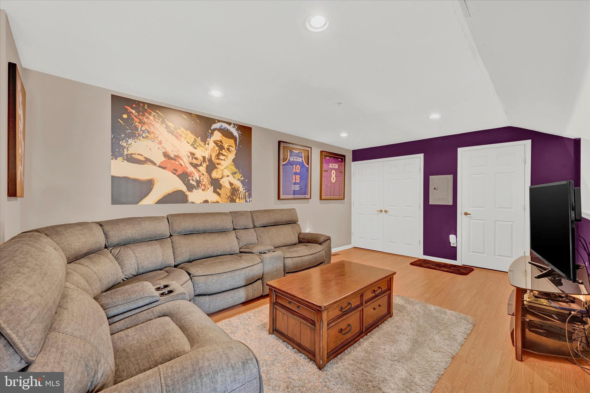 8805 Stone Ridge Cir #302