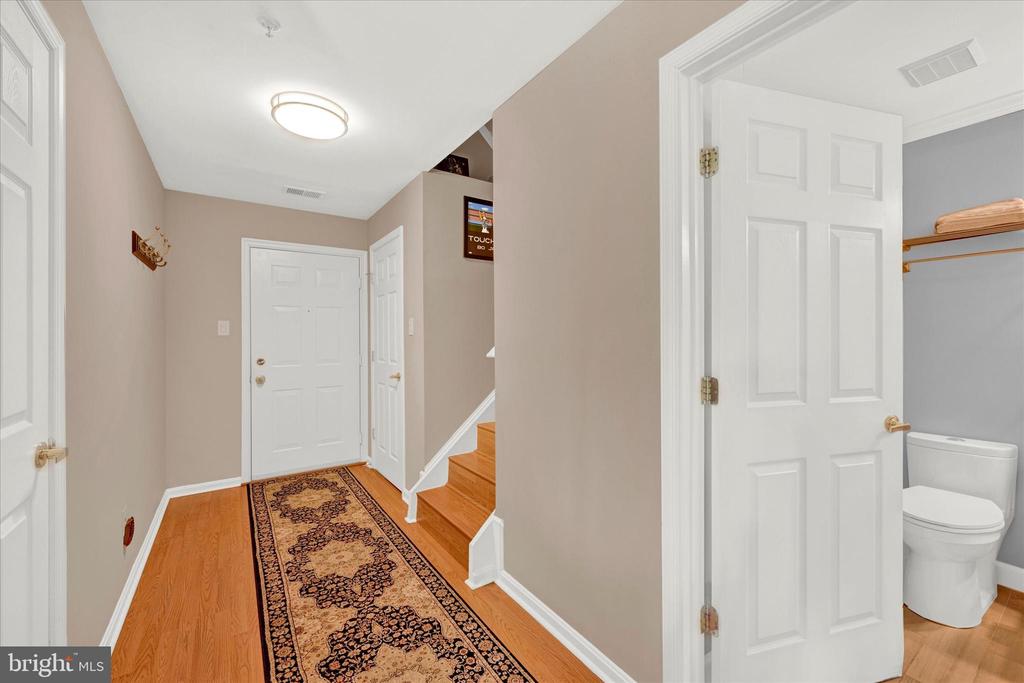 8805 Stone Ridge Cir #302