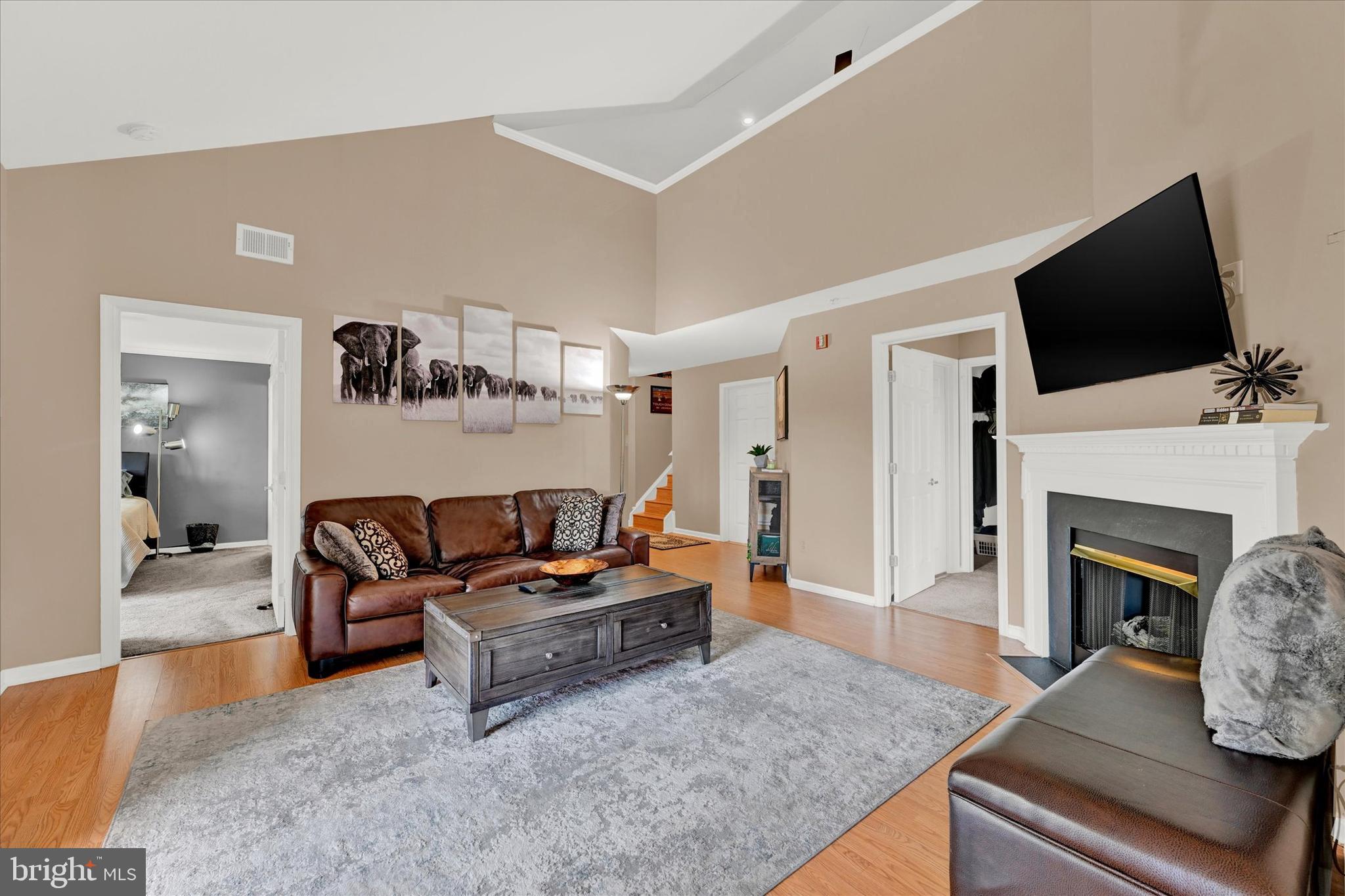 8805 Stone Ridge Cir #302