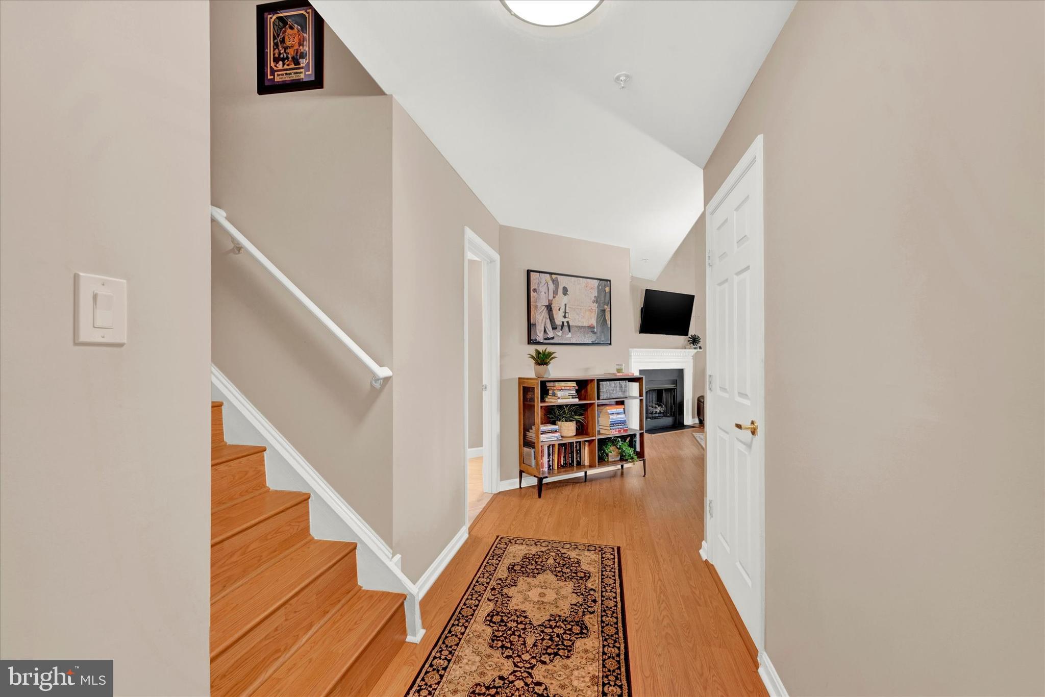 8805 Stone Ridge Cir #302