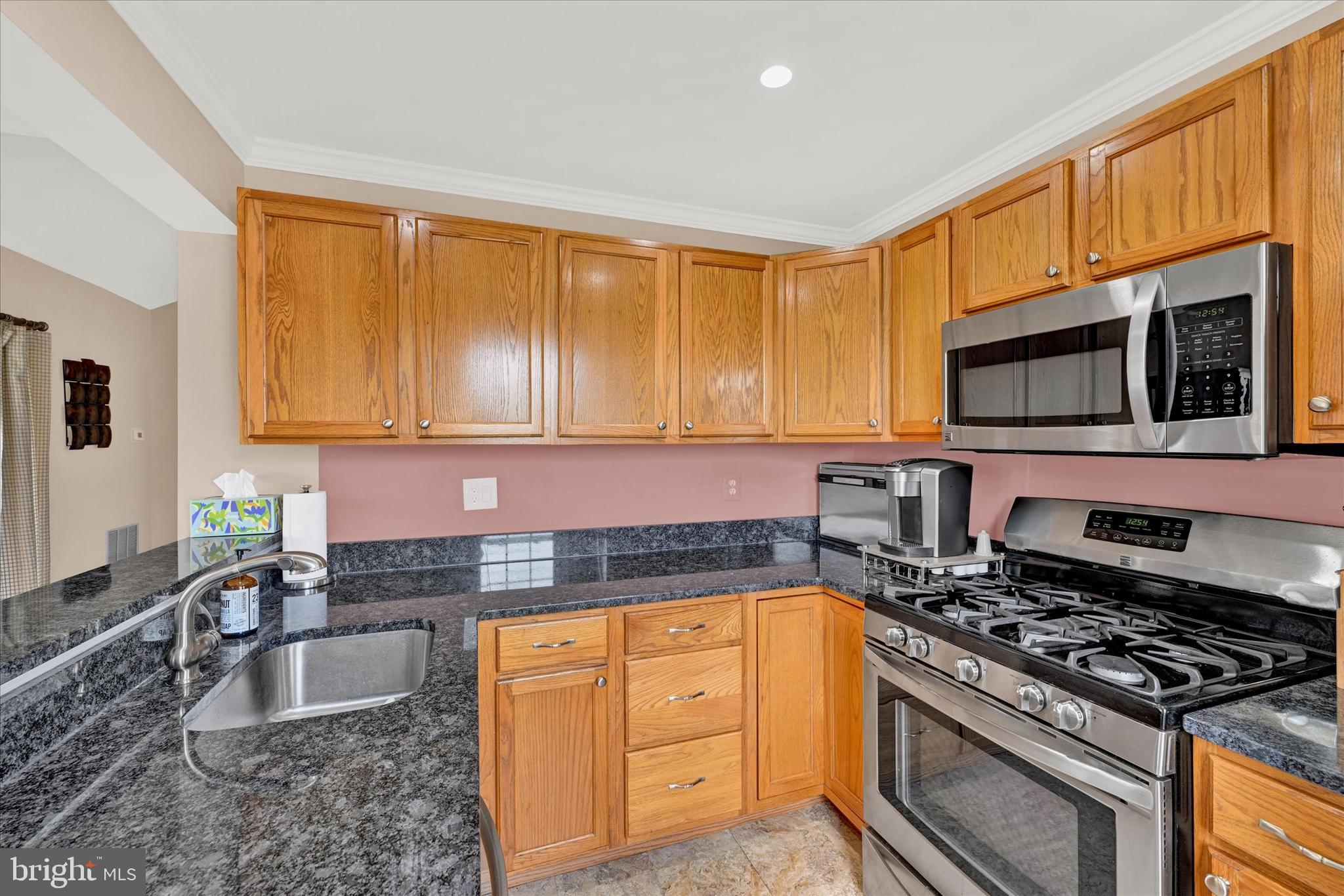 8805 Stone Ridge Cir #302
