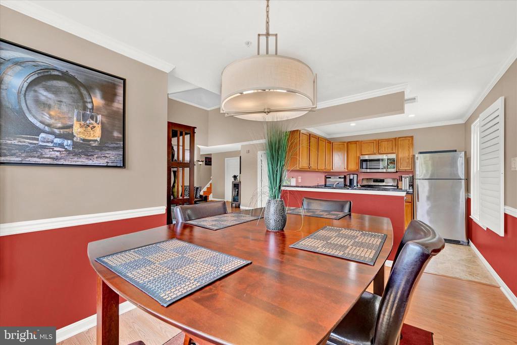 8805 Stone Ridge Cir #302