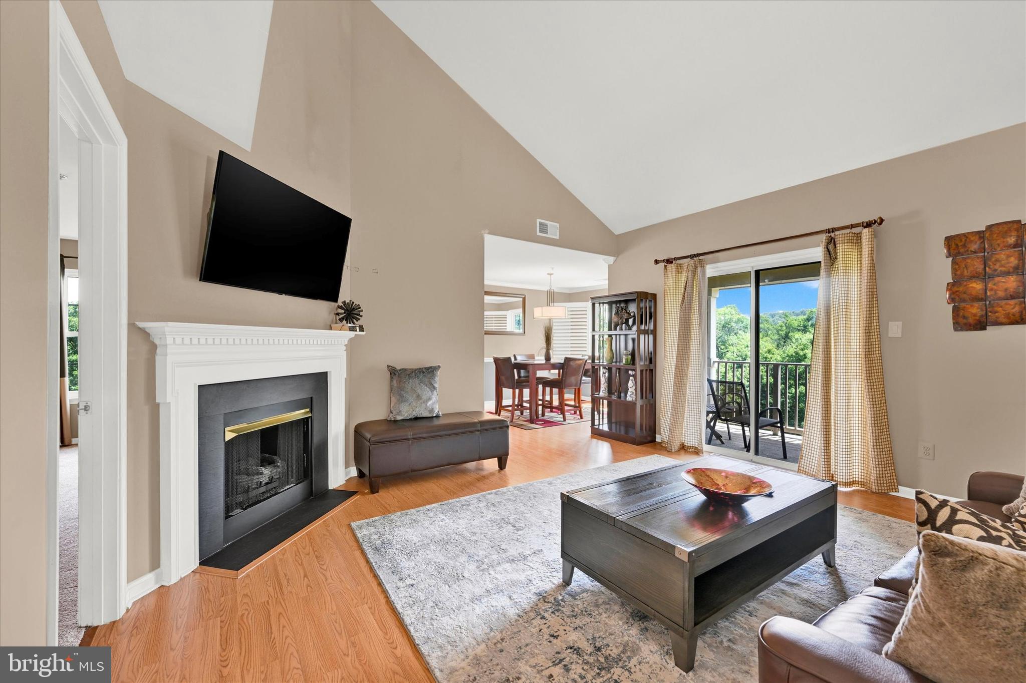 8805 Stone Ridge Cir #302