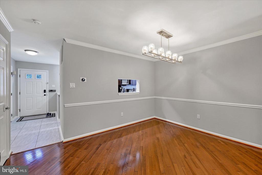 3 Preakness Ct