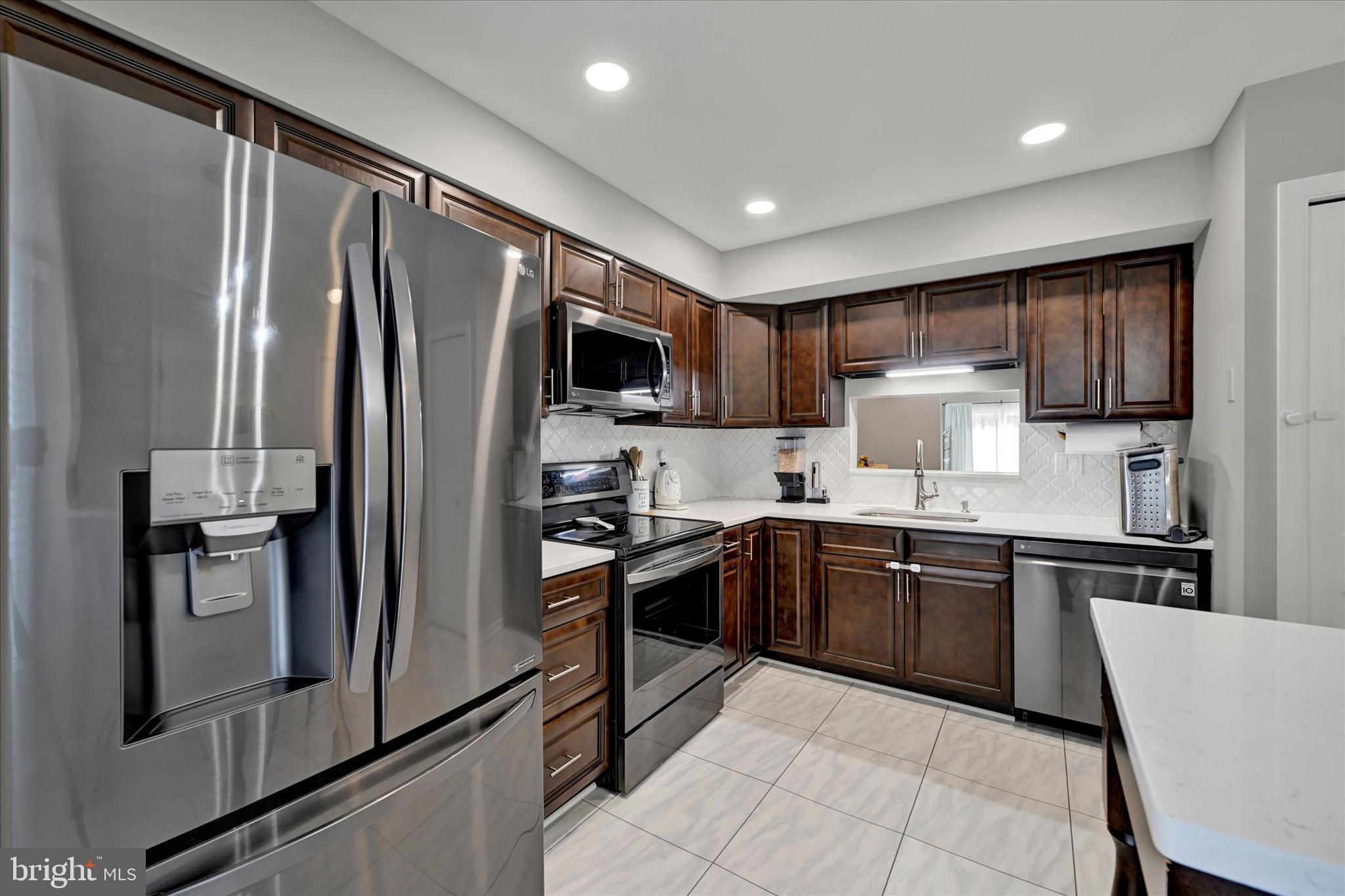 3 Preakness Ct
