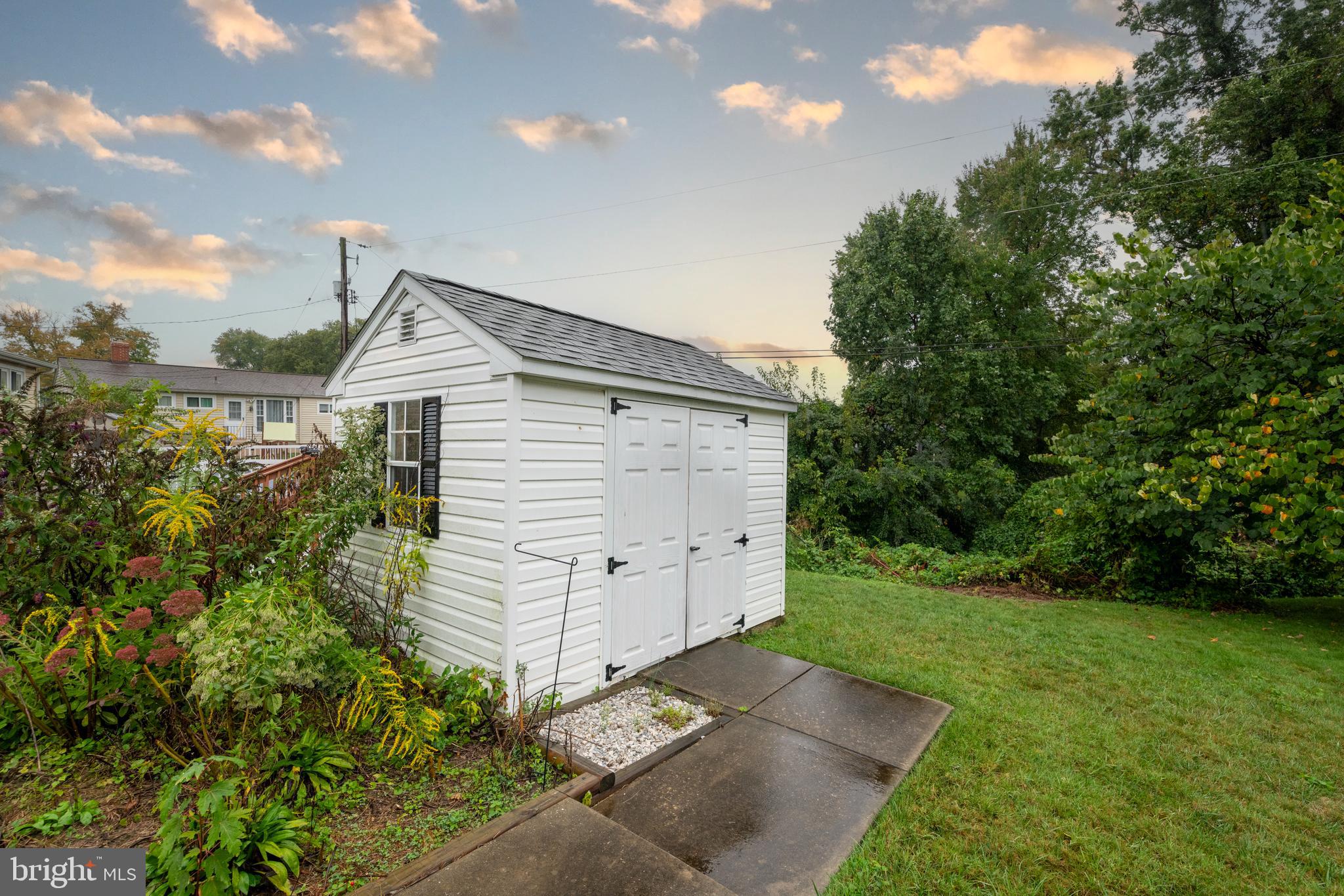 2505 Harwood Rd