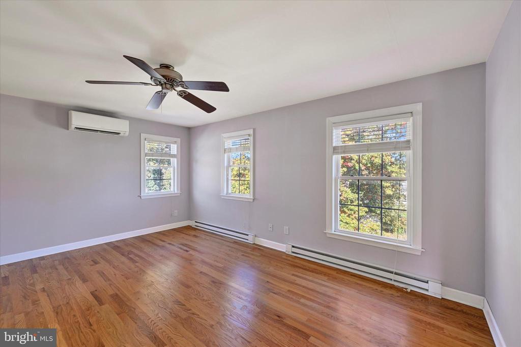 44 OAKWAY RD