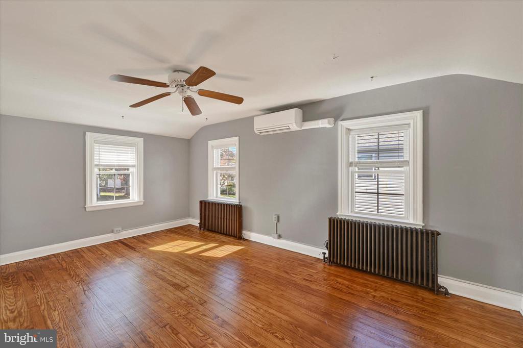 44 OAKWAY RD