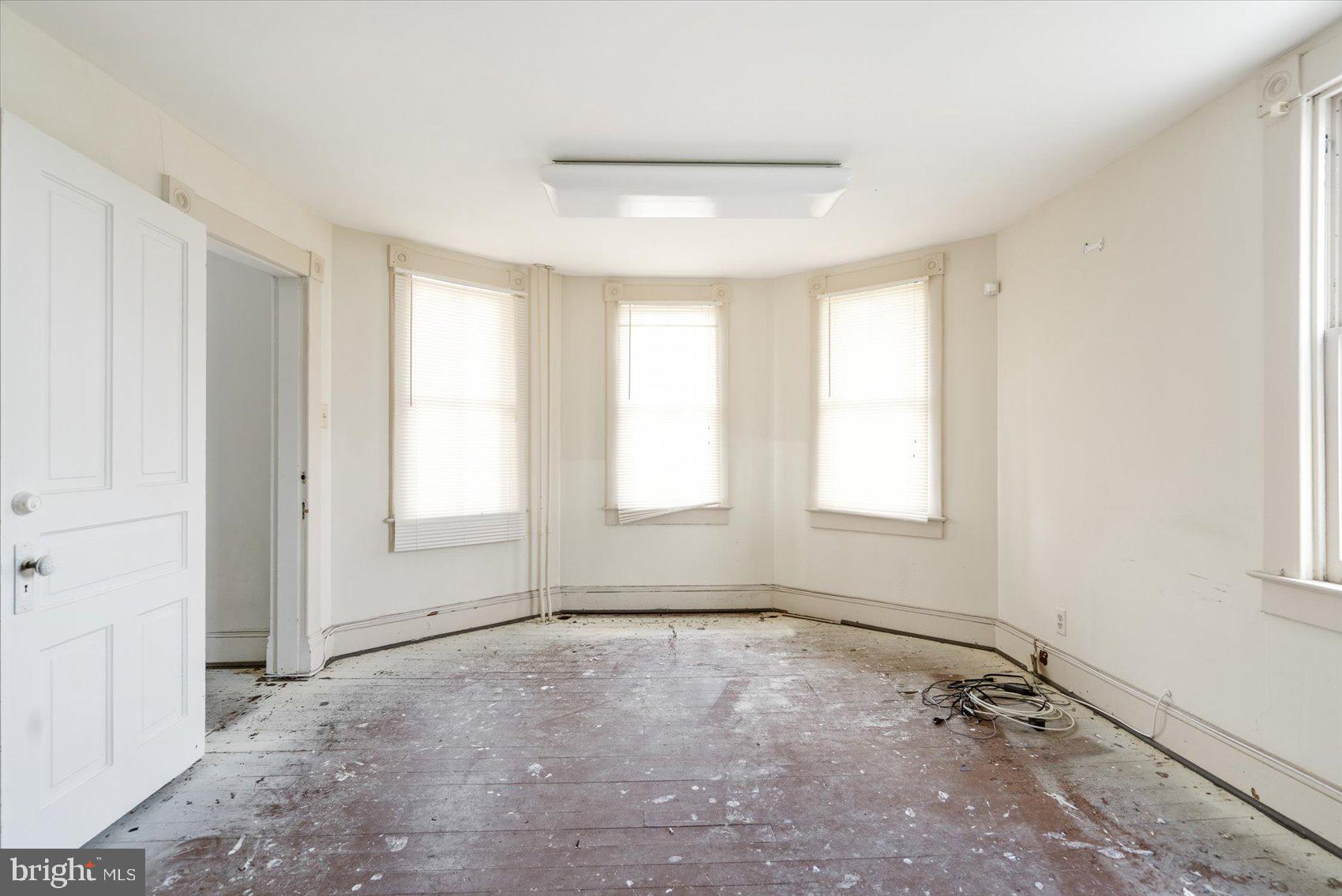 11123 Reisterstown Rd