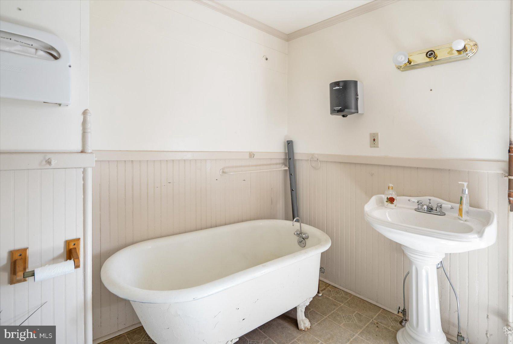 11123 Reisterstown Rd