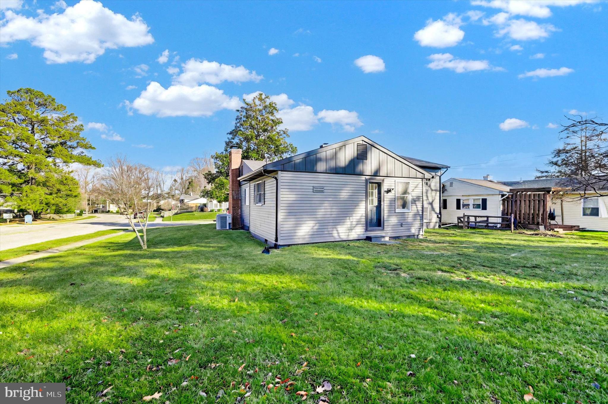 229 Quaker Ridge Rd