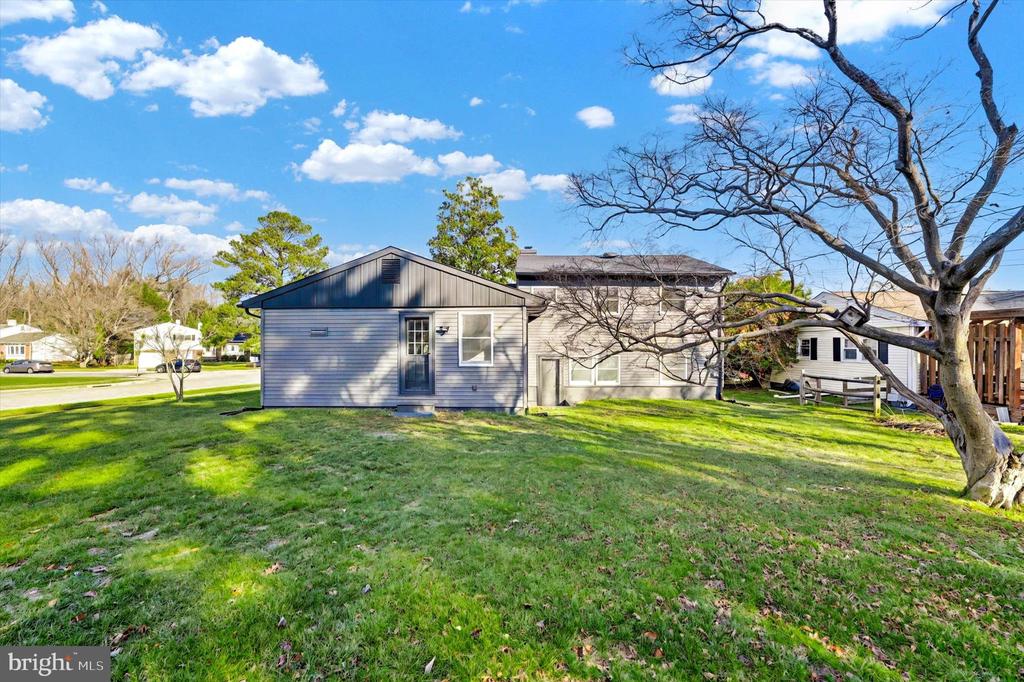 229 Quaker Ridge Rd