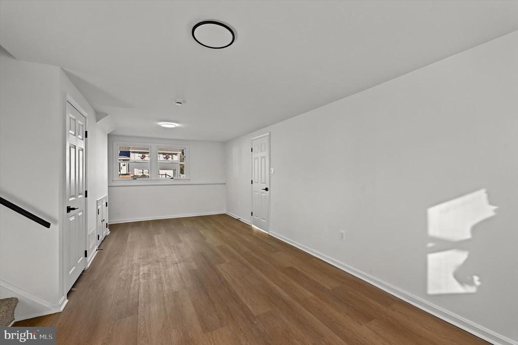 229 Quaker Ridge Rd