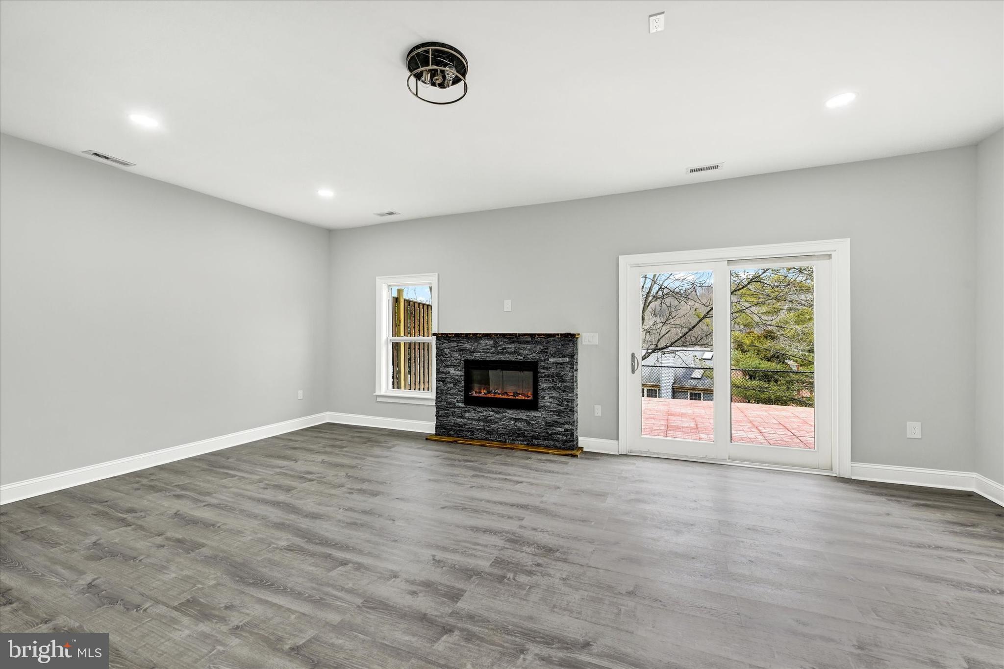 2738 Quarry Heights Way