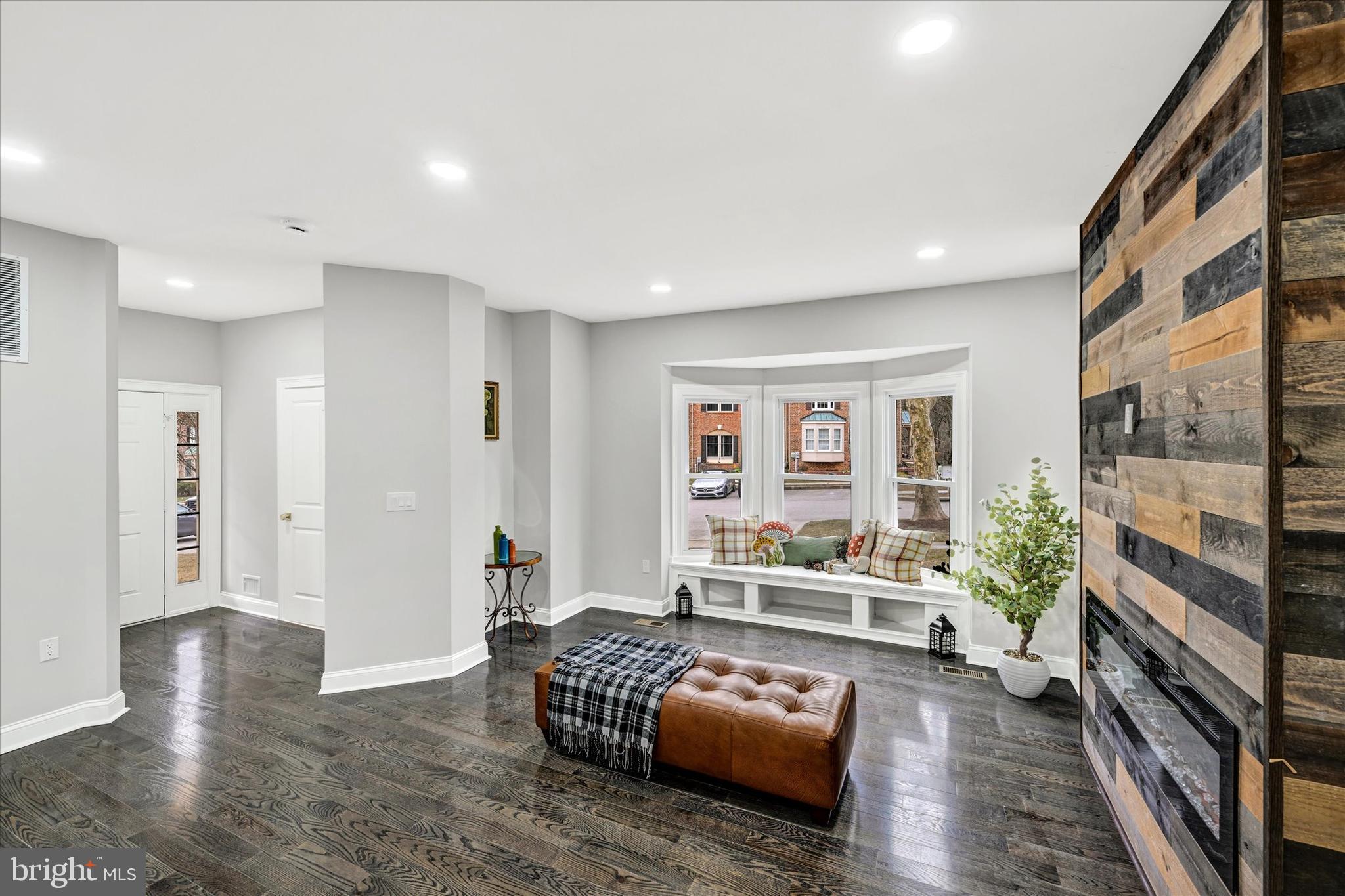 2738 Quarry Heights Way