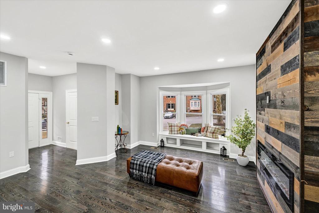 2738 Quarry Heights Way