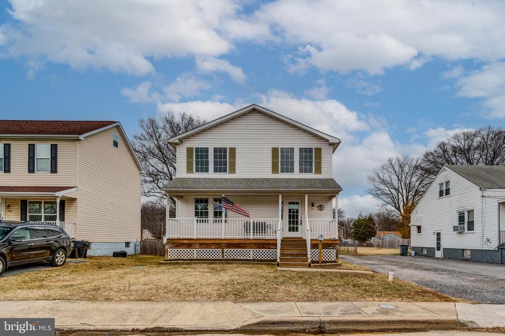 325 Maple Ave