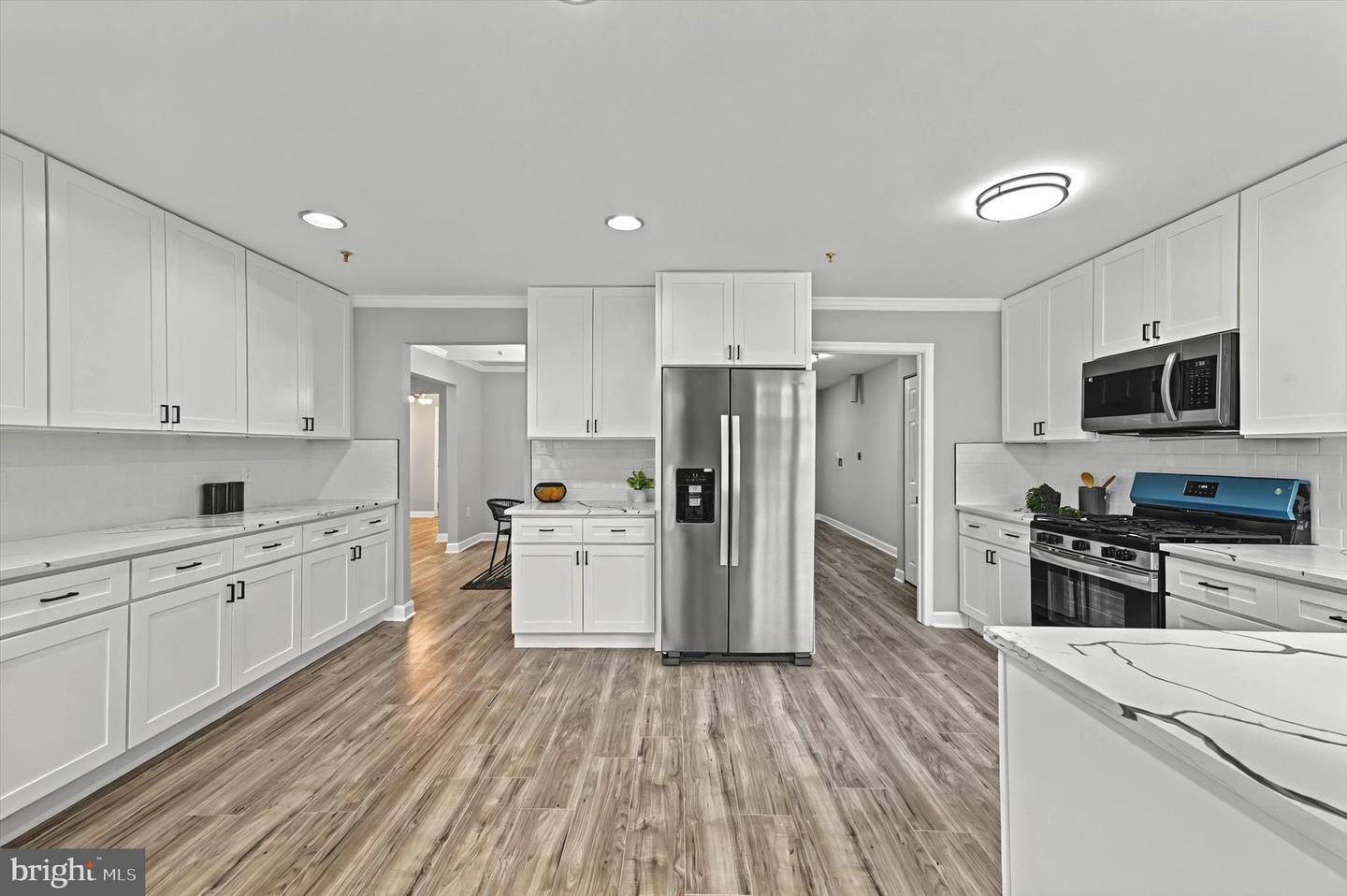 4550 Chaucer Way #301