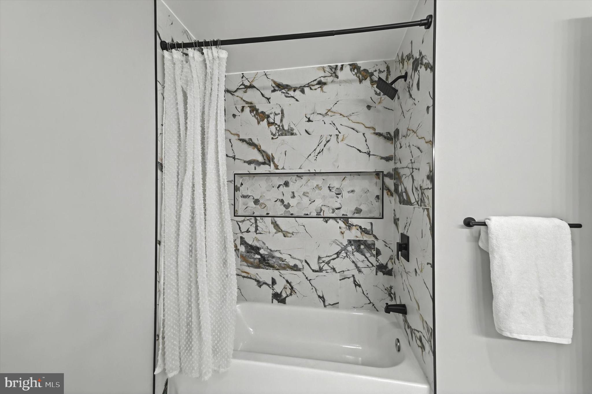 4550 Chaucer Way #301