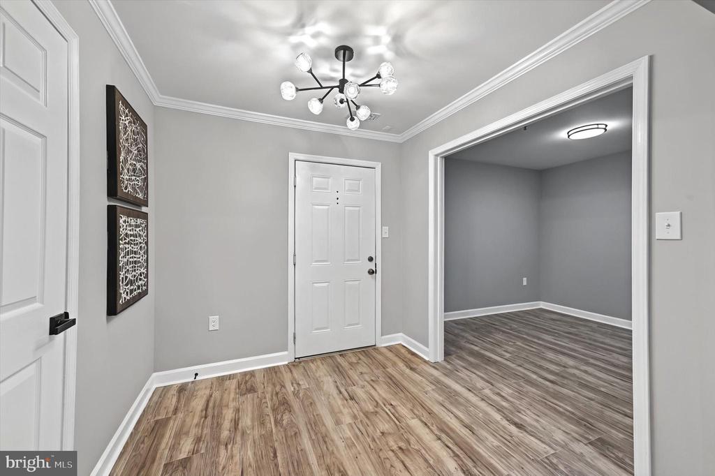 4550 Chaucer Way #301