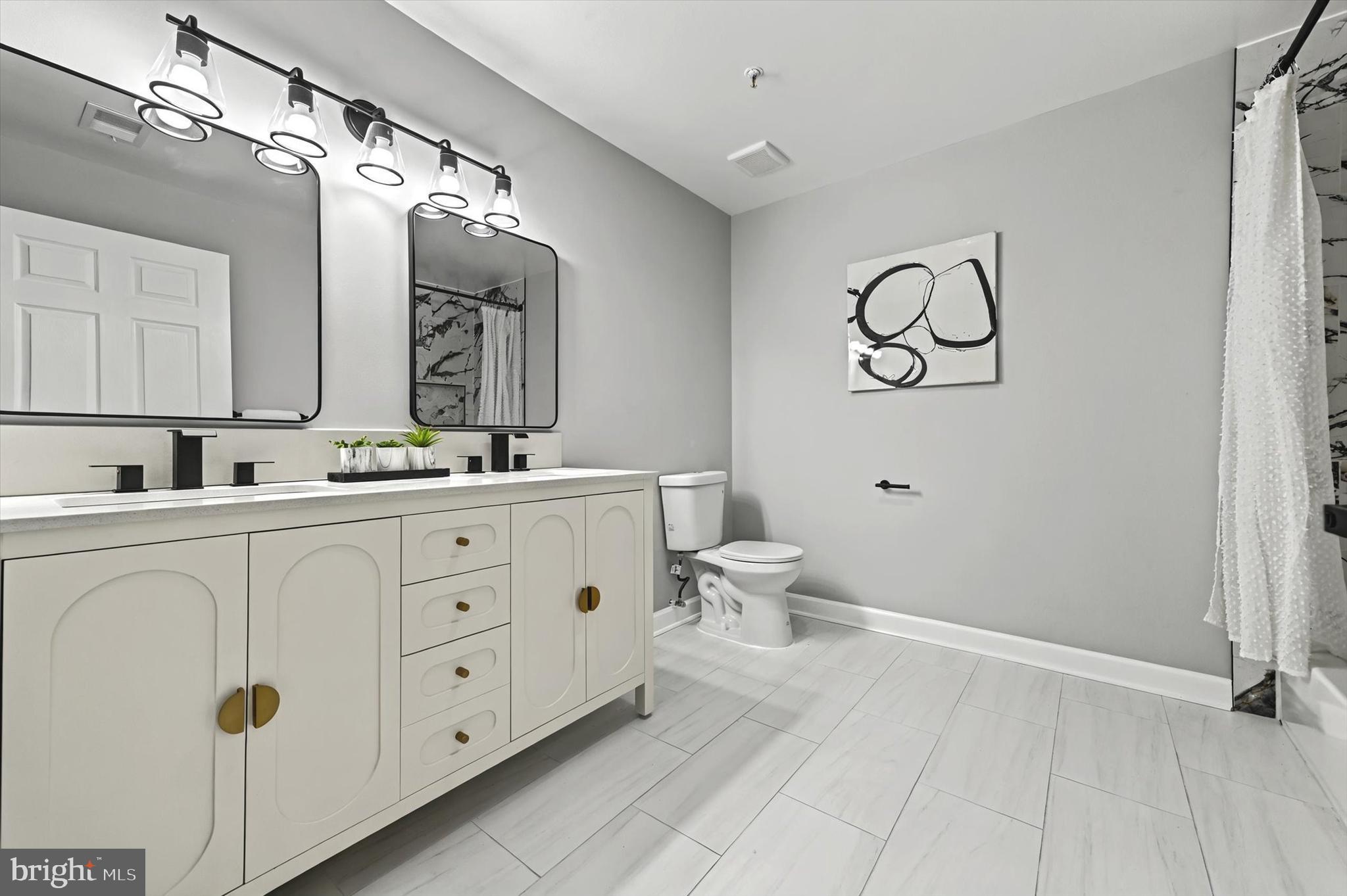 4550 Chaucer Way #301