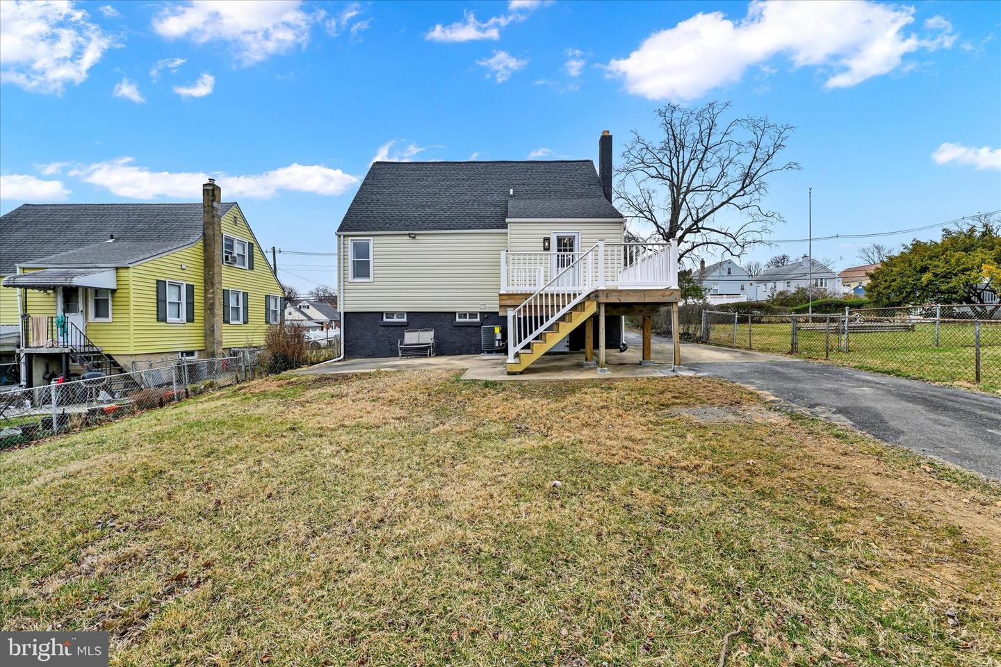 2926 Grendon Ln