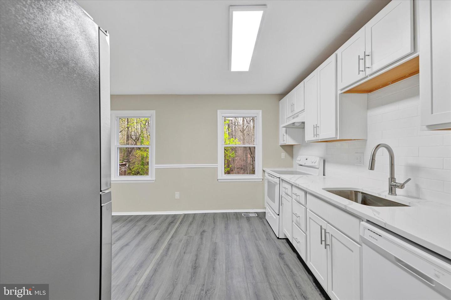 3447 Santee Rd