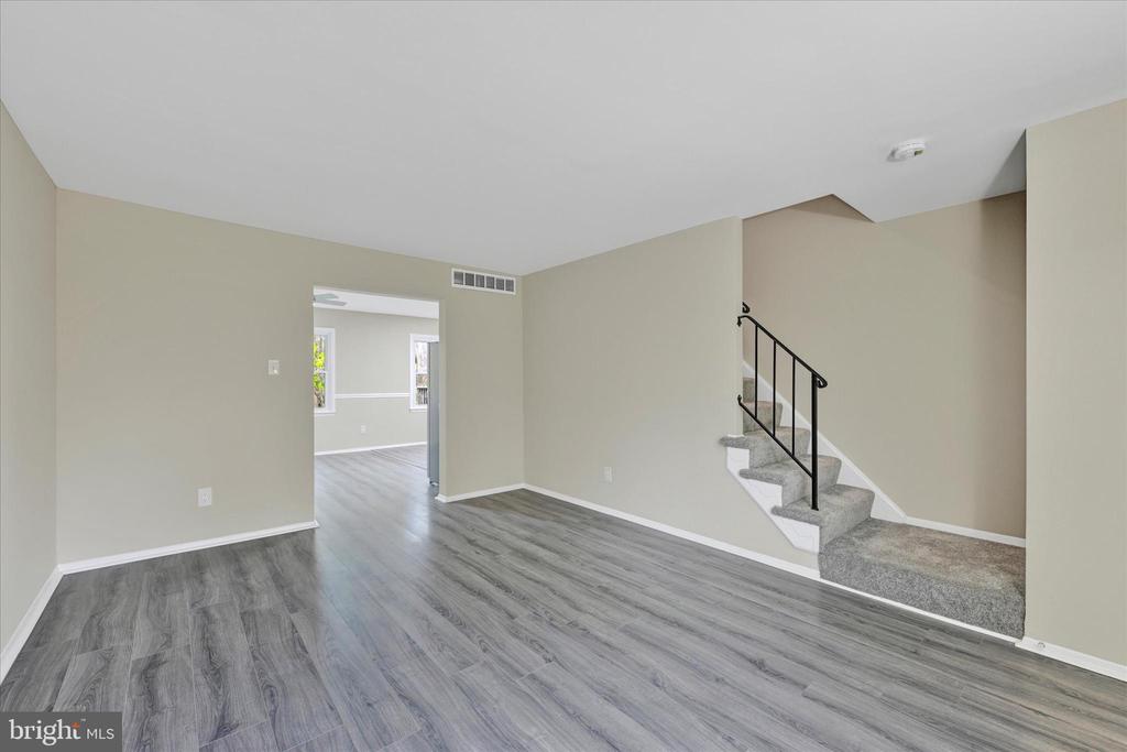3447 Santee Rd
