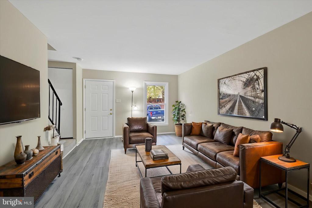 3447 Santee Rd