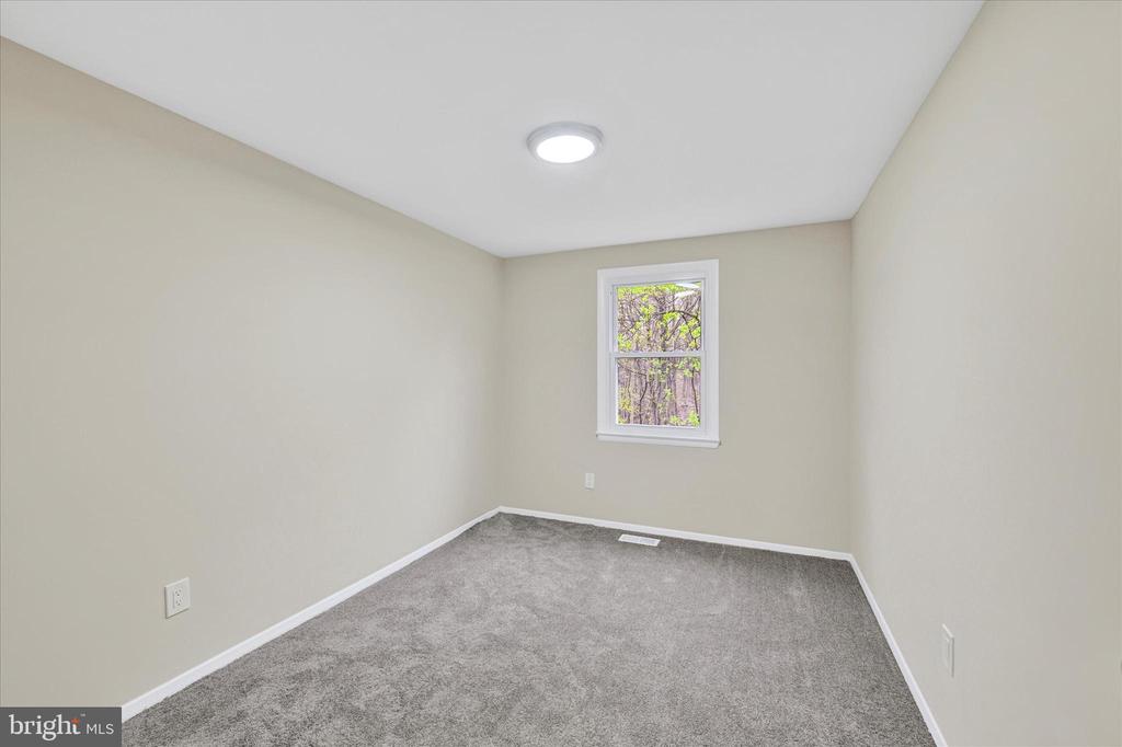 3447 Santee Rd