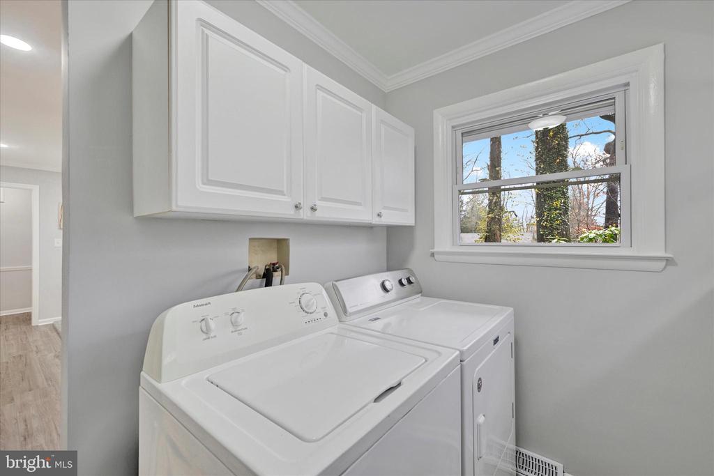 19 Sheraton Rd