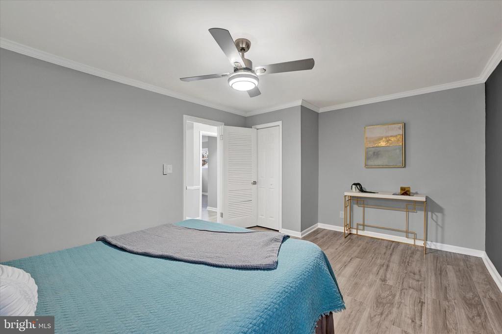 19 Sheraton Rd