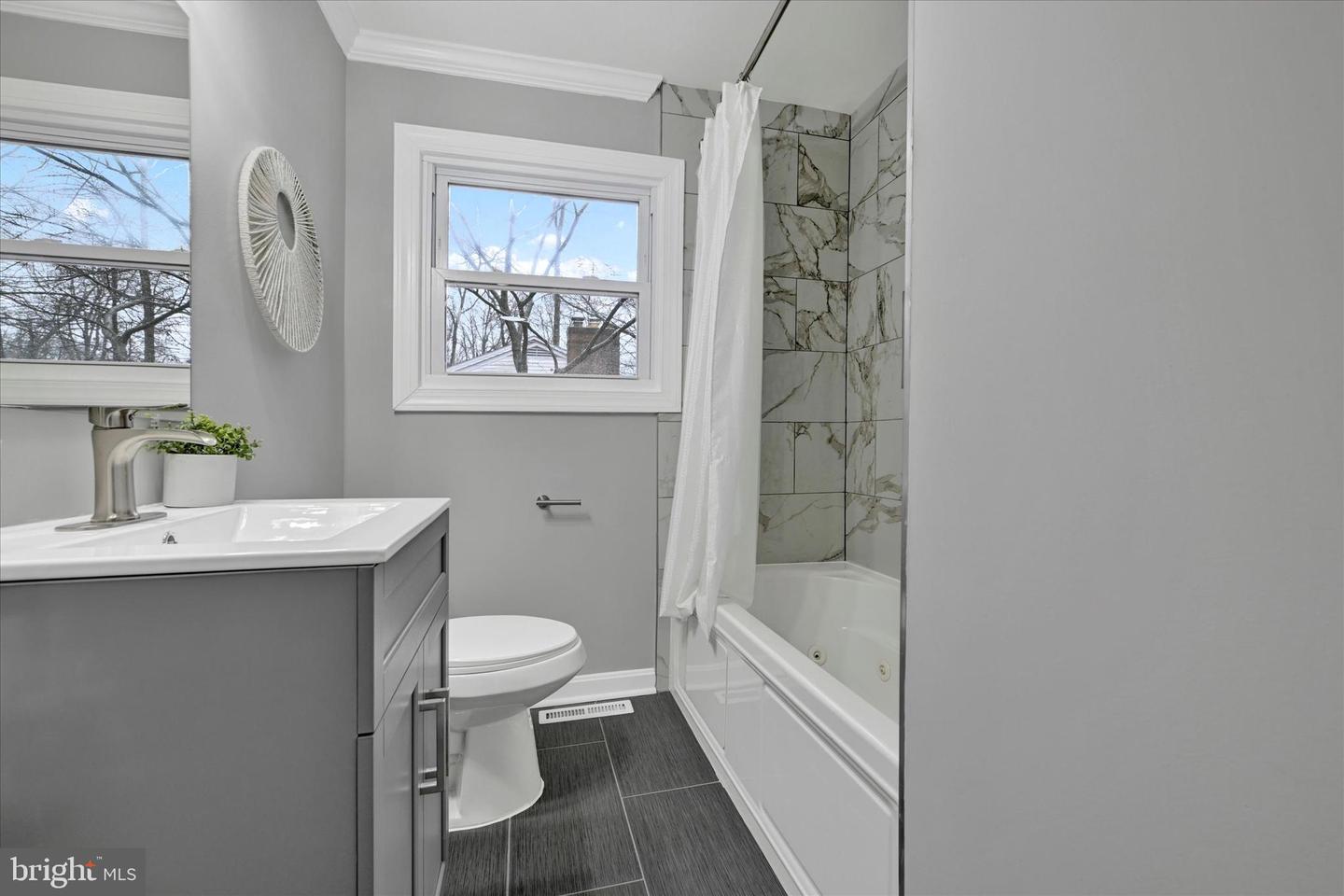 19 Sheraton Rd