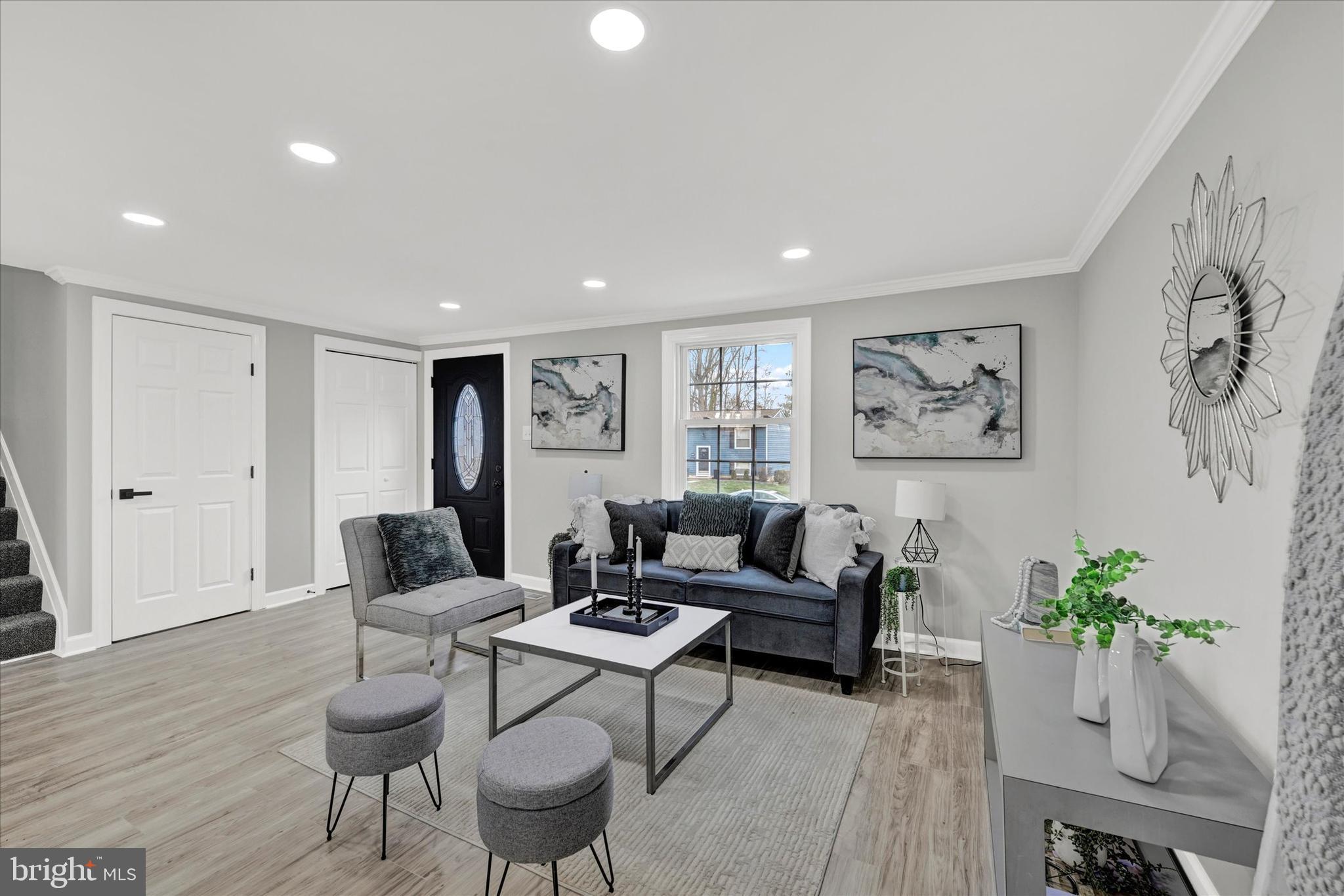 4348 Danlou Dr