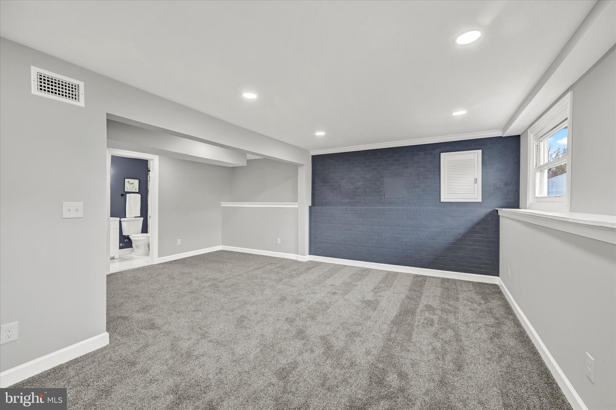 4348 Danlou Dr
