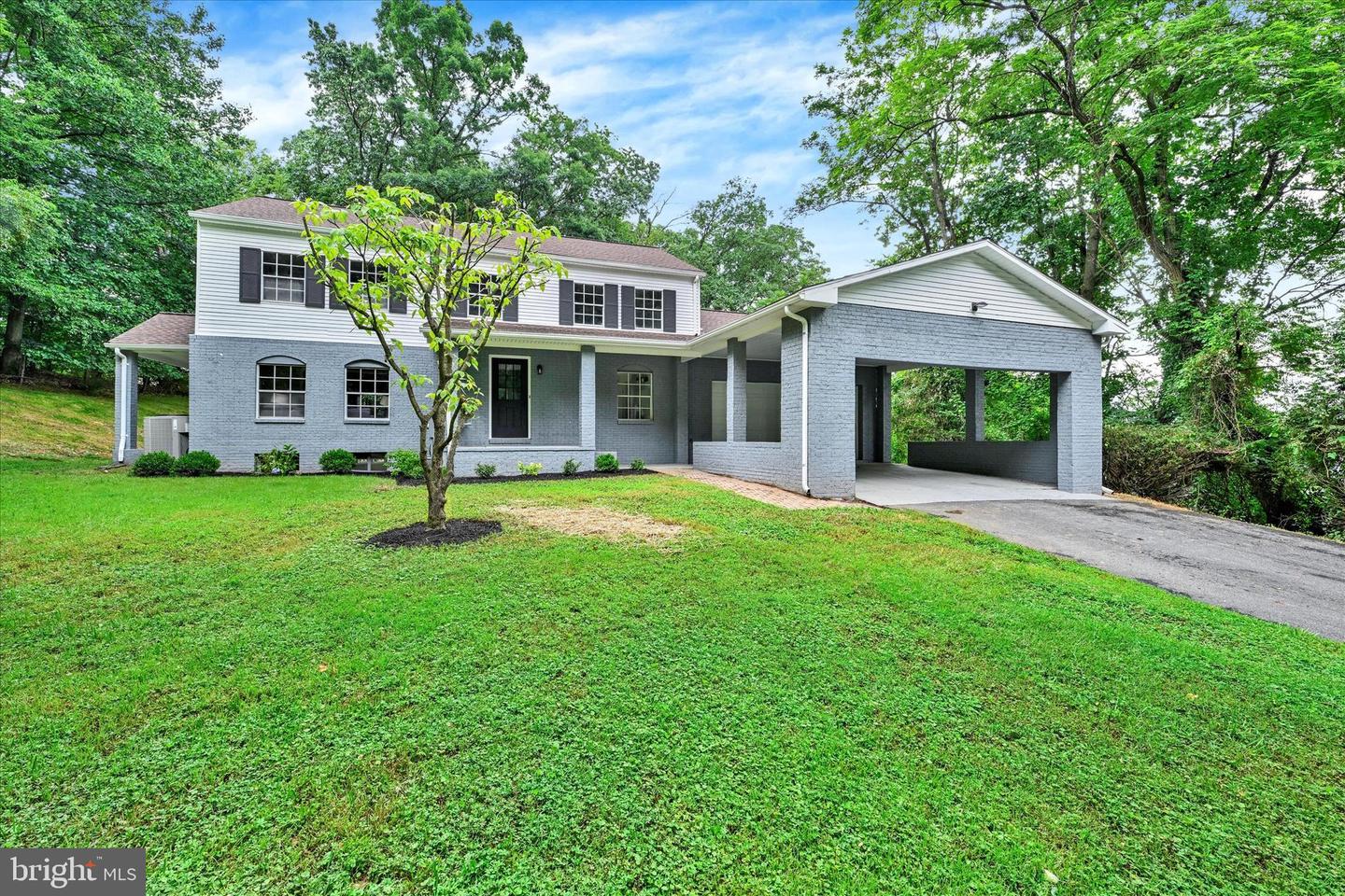 2812 Northwind Rd