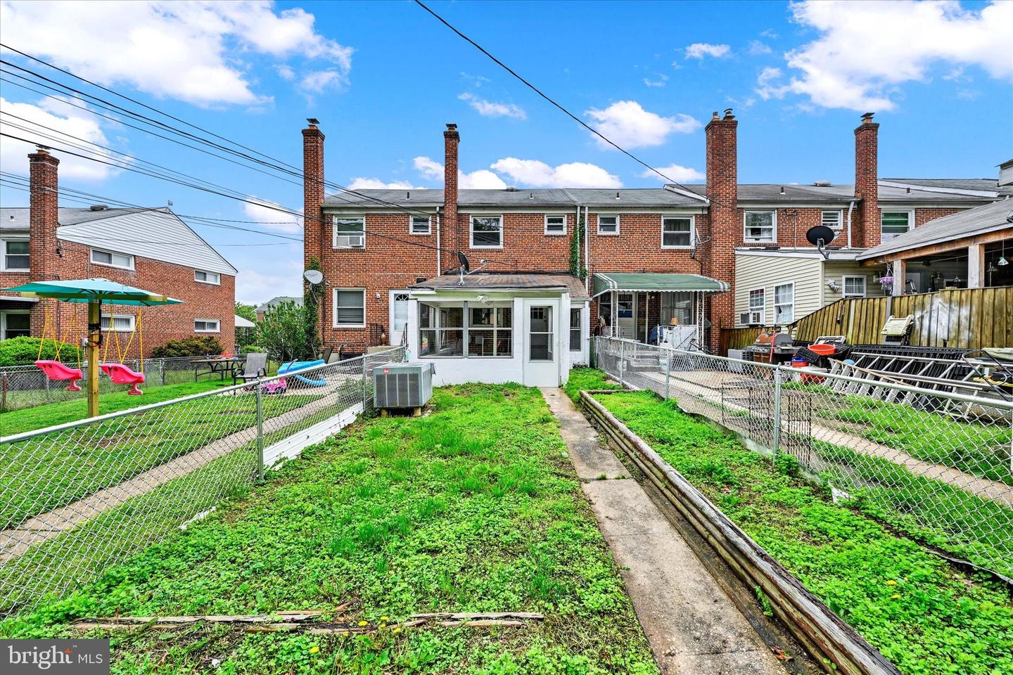 4428 Scotia Rd