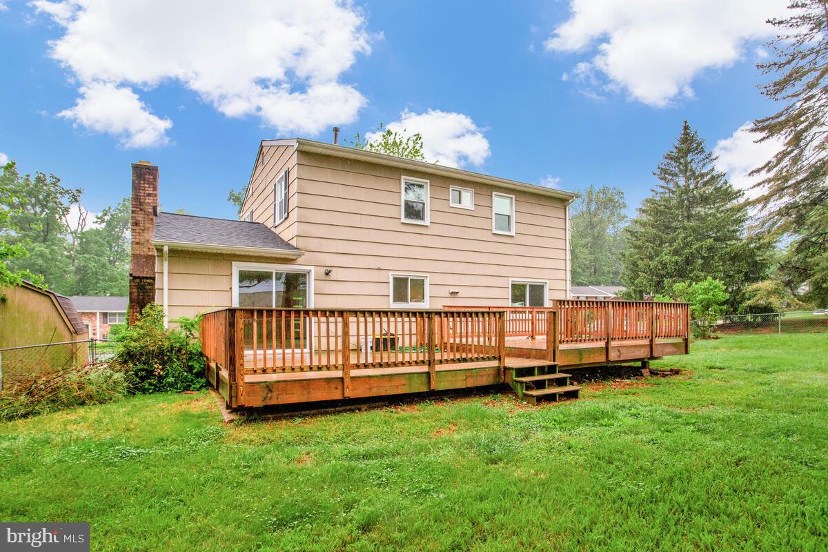 501 Deacon Brook Cir