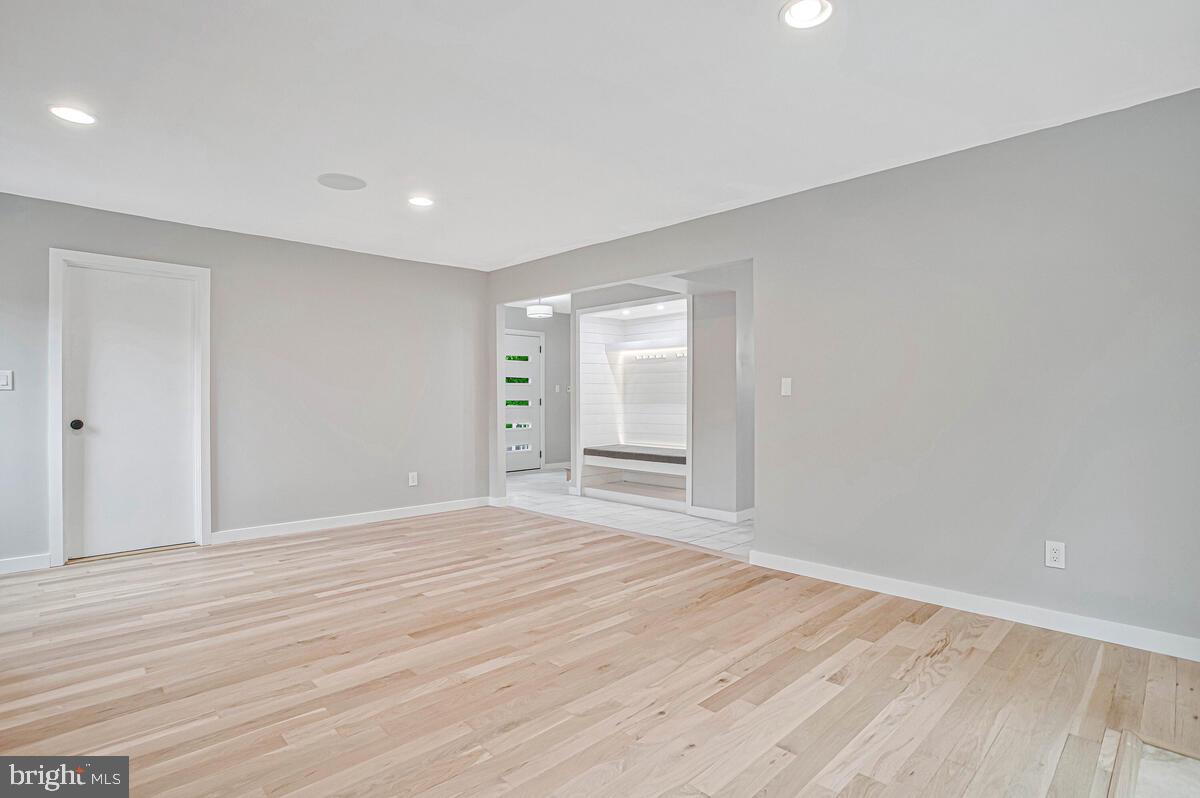 501 Deacon Brook Cir