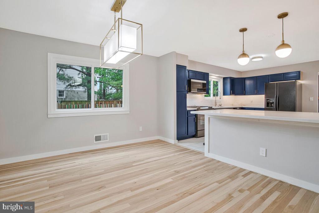 501 Deacon Brook Cir
