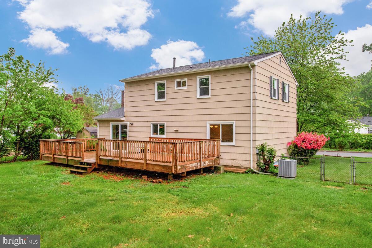 501 Deacon Brook Cir